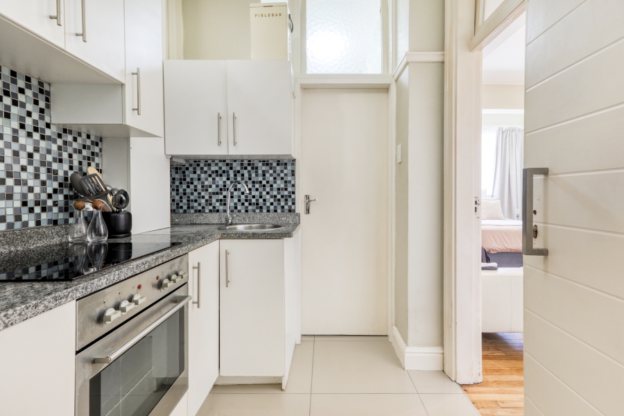 1 Bedroom Property for Sale in Sea Point Western Cape